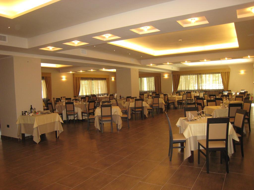 Parco Dei Pini - Sila Wellness Hotel Taverna (Calabria) Exterior foto