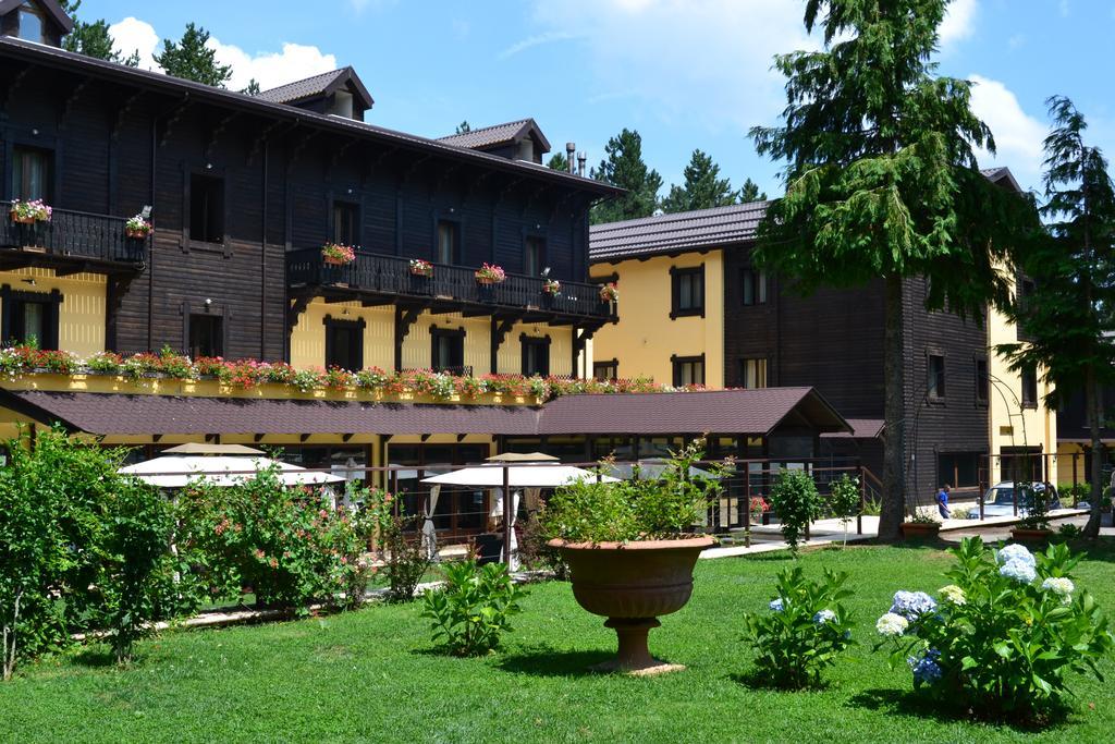 Parco Dei Pini - Sila Wellness Hotel Taverna (Calabria) Exterior foto